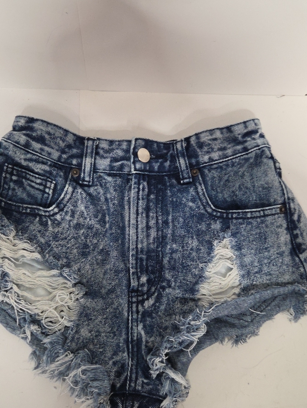 Forever 21 Distressed Acid-Wash Jean Shorts in Blue